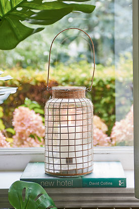 LA PRADET LANTERN