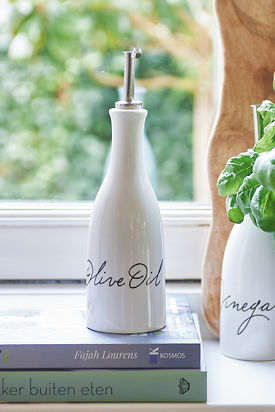 OLIVE OIL BOTTLE