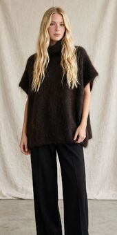 Turtleneck mohair vest, chocolate