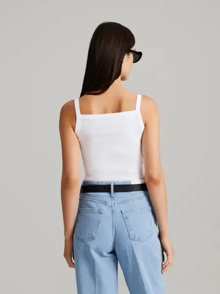 Ilsa toppi, valkoinen