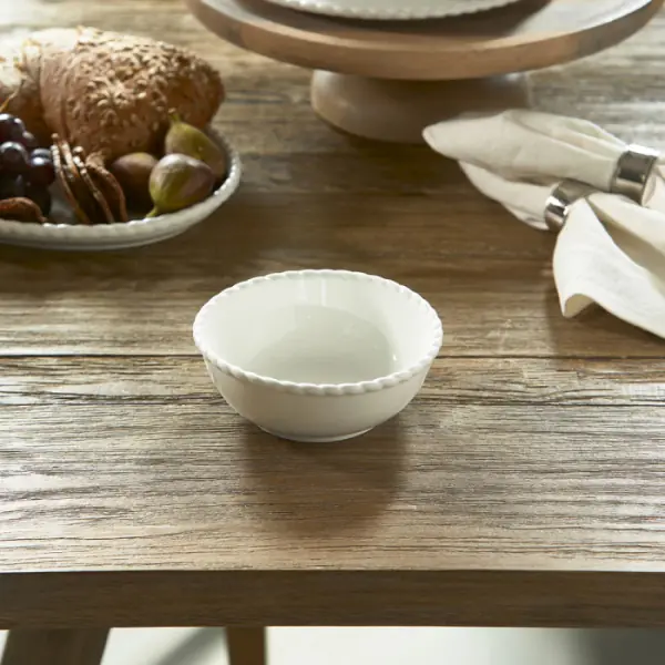 Elegant twist cereal bowl