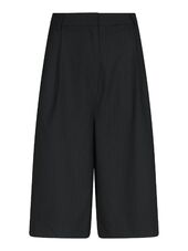 Rima slim pinstripe shorts, dark navy