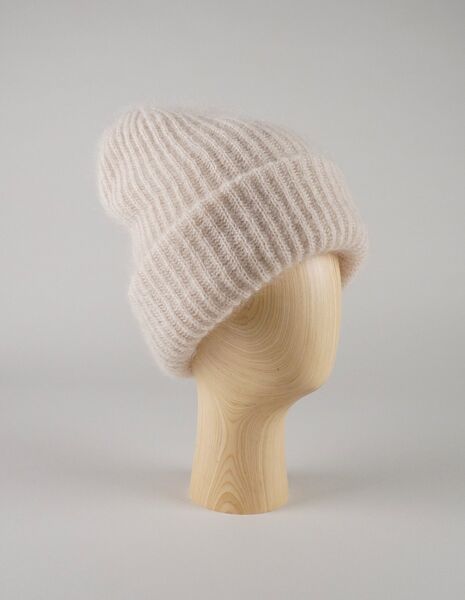 Adalyn beanie, full cream