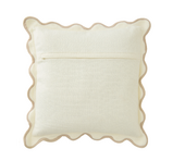 Cushion scalloped 45x45, white/beige