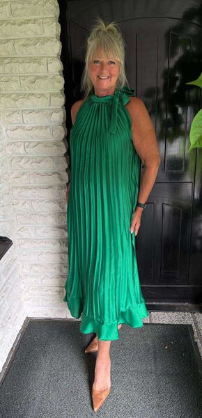Pliseerattu mekko, vihreä