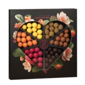 Selection box love 2026