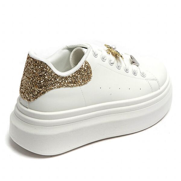 Sneakers with charms, gold