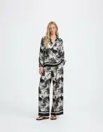 Long sleeve blouse with Toile De Jouy print, black