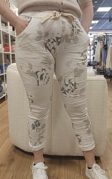 Housut kukkakuviolla, valkoinen