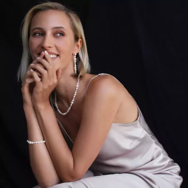 Cadence earrings, gold