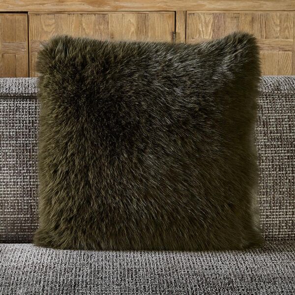Bromont faux fur pillow cover 50x50