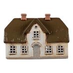 Ceramic house 13cm, white