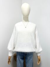 Roundneck angora sweater, white