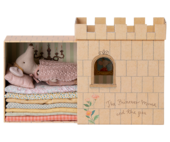 Princess and the pea, big Sister mouse