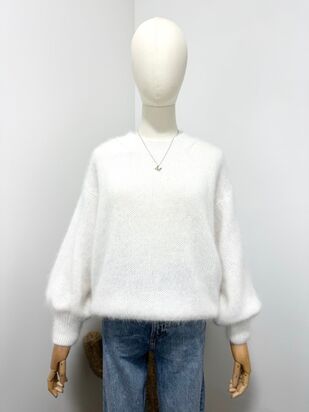 Roundneck angora sweater, white