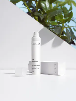 Light moisturiser 50ml