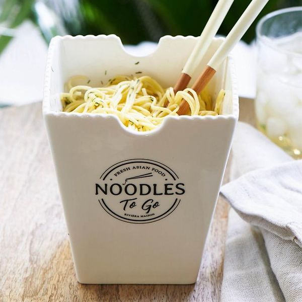 Fresh Asian food noodles to go bowl