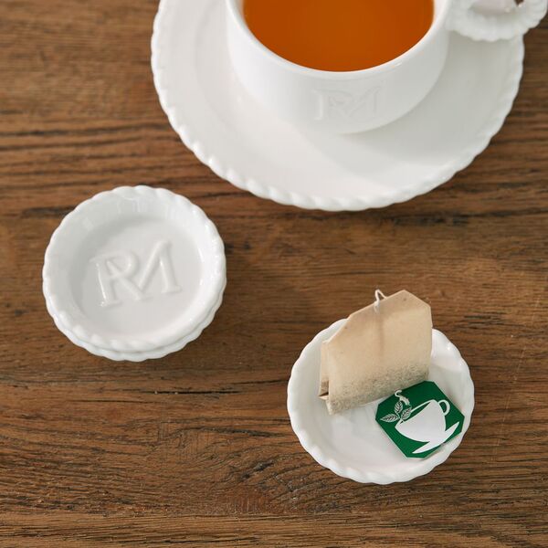 Elegant twist tea tip
