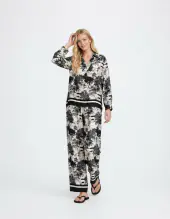 Long sleeve blouse with Toile De Jouy print, black