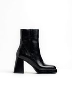 Dorit bootie, patent black