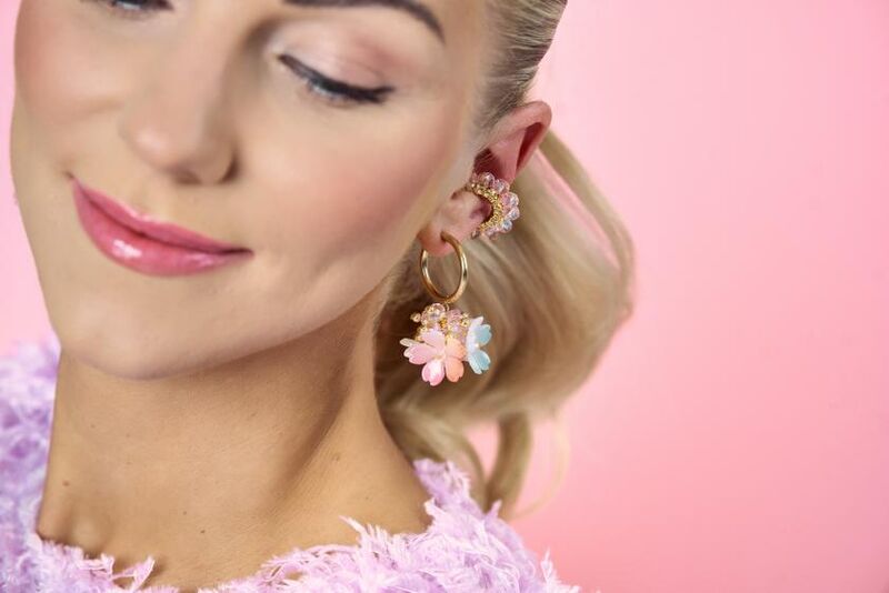 Blossom earrings, gold
