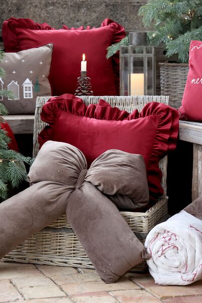 Aix pillowcase with frilled edge 45x45, cherry