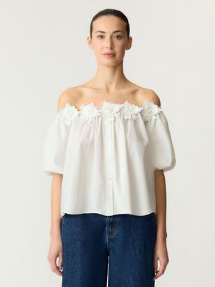 YASmanly offshoulder top, star white