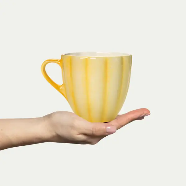 Oyster mug 11cm, yellow