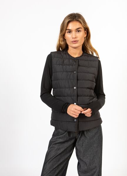Asta quilted vest, black