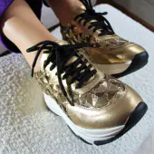 Poppy sneaker, gold glitter