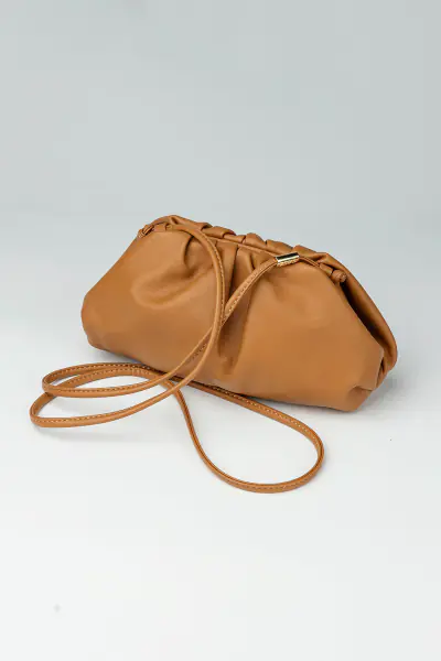 Dumpling bag, camel
