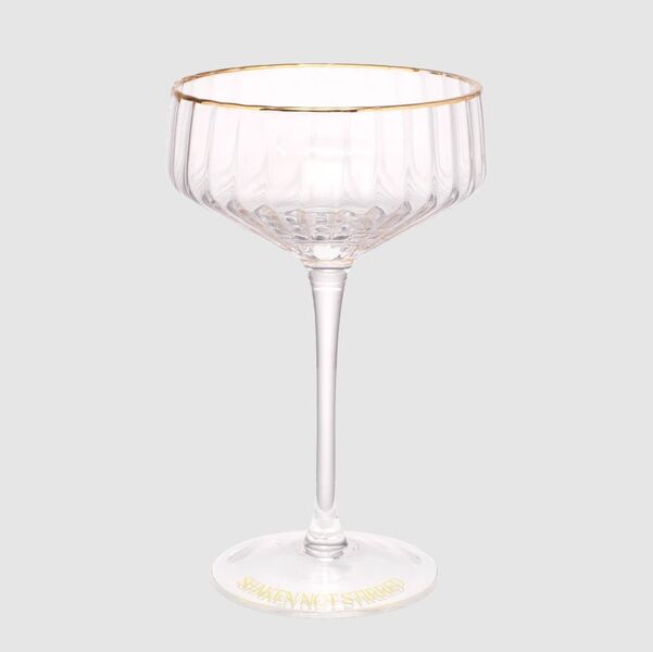 Cocktail coupe, Shaken not Stirred