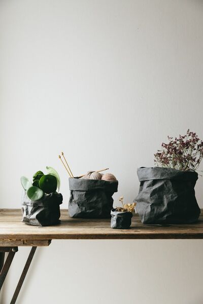 Uashmama paperipussi L, tummanharmaa