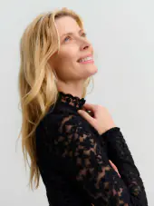 Delicia lace t-neck shirt, black