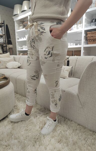 Housut kukkakuviolla, valkoinen