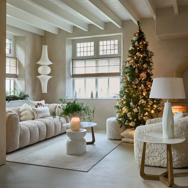 Fluffy tree faux fur box pillow