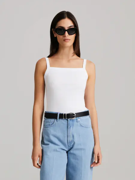 Ilsa toppi, valkoinen