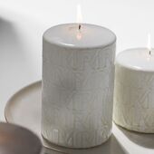 RM monogram pillar candle 9,5x15, white
