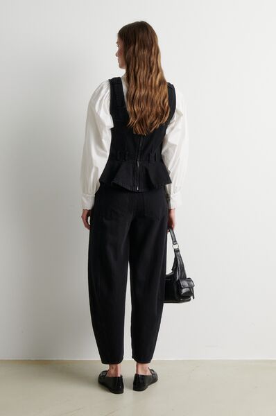 Loana denim barrel jeans, black