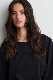 Arkai drape tee, black