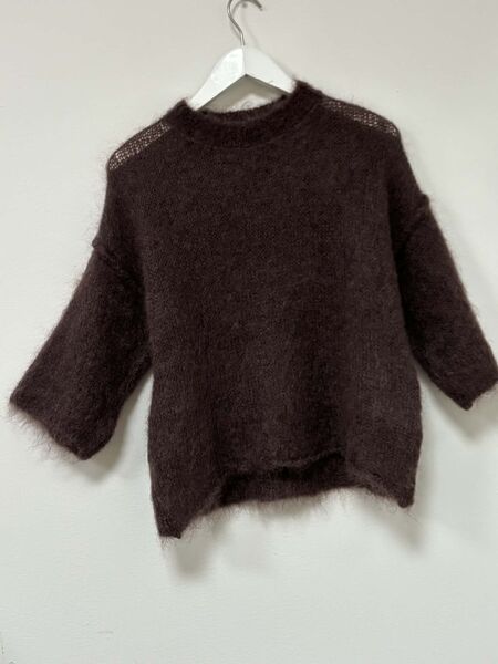 Sweater with seam detail, chocolate