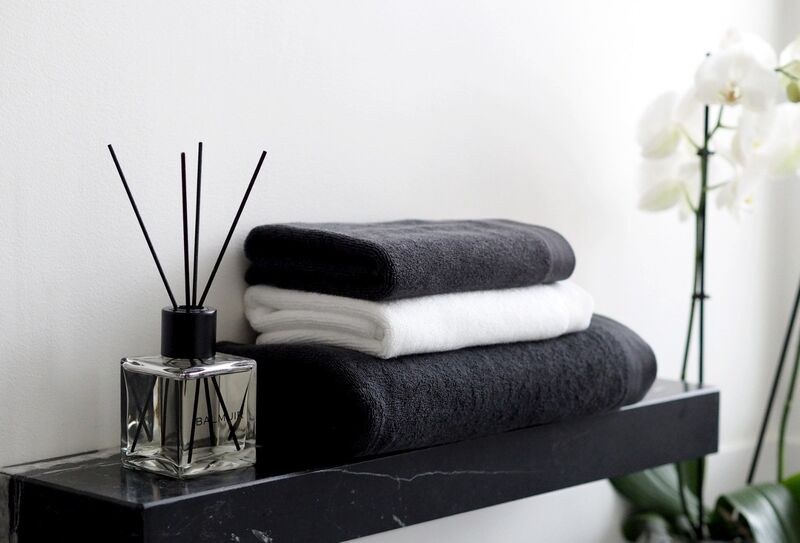 Como room diffuser, black