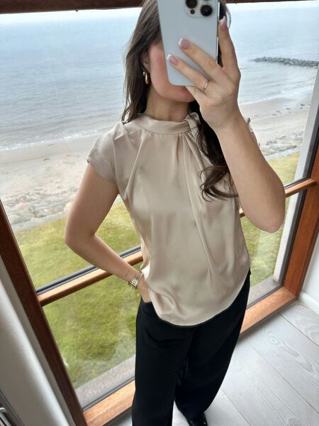 Fleur drapy satin blouse, dark sand