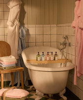 Mountain rivers hand wash