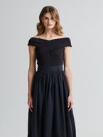 Abelena, black