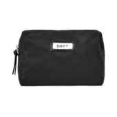 Gweneth re-s beauty, black