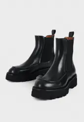 Riva, black