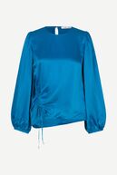 Elvira top, skydiver