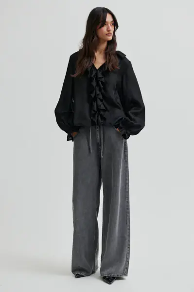 Saggie blouse, black