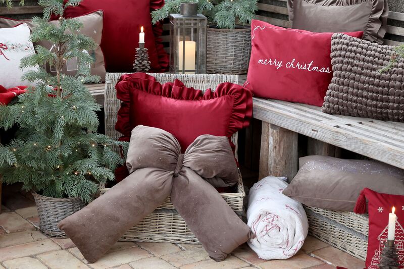 Aix pillowcase with frilled edge 45x45, cherry